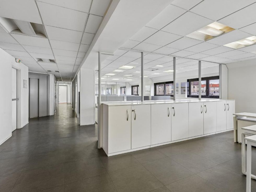 242.82 m² pour ce bureaux en vente à Courbevoie