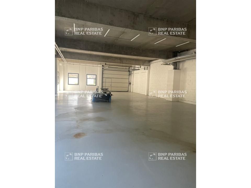 Location Activité 321 m² non divisibles 13127 Vitrolles