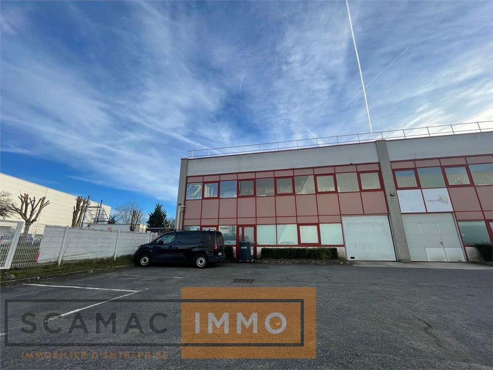 Location Local d'activités 390 m² non divisibles