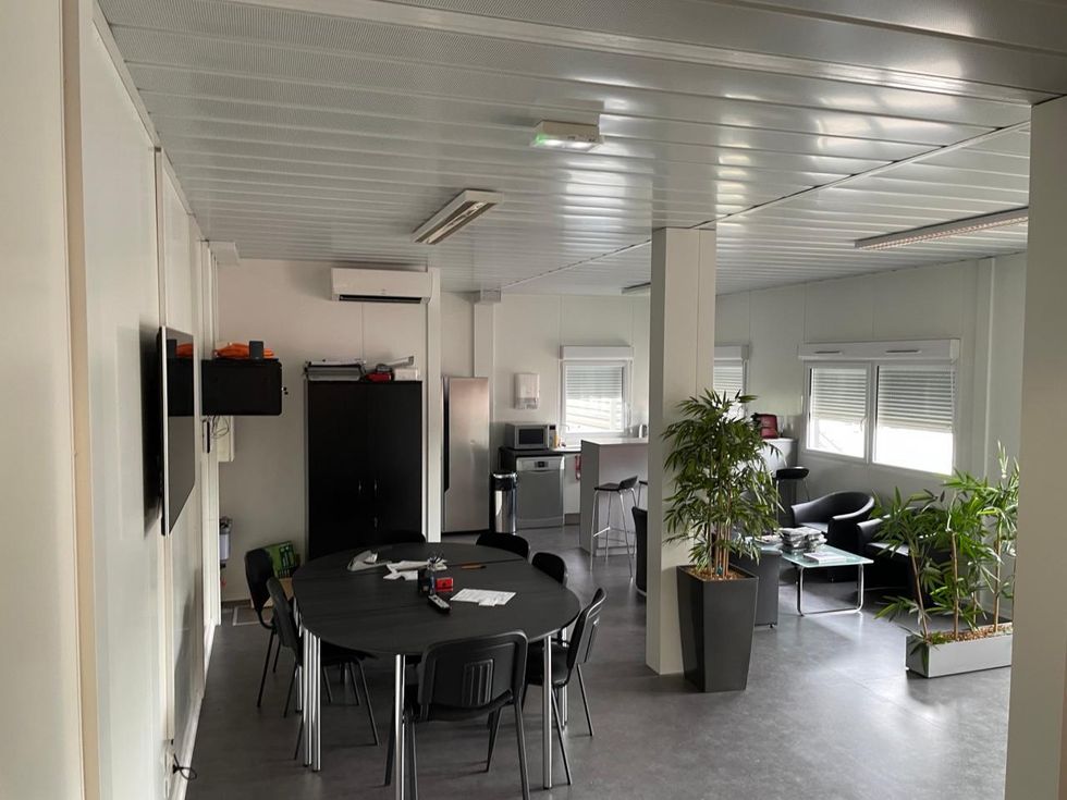 Vente Activité 640 m² non divisibles 77230 Dammartin-en-goële