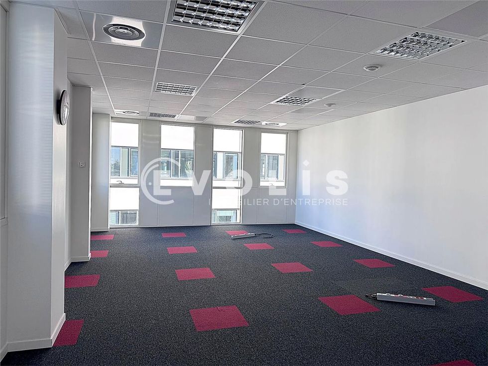 EVOLIS vous propose une plateau de bureaux de 220