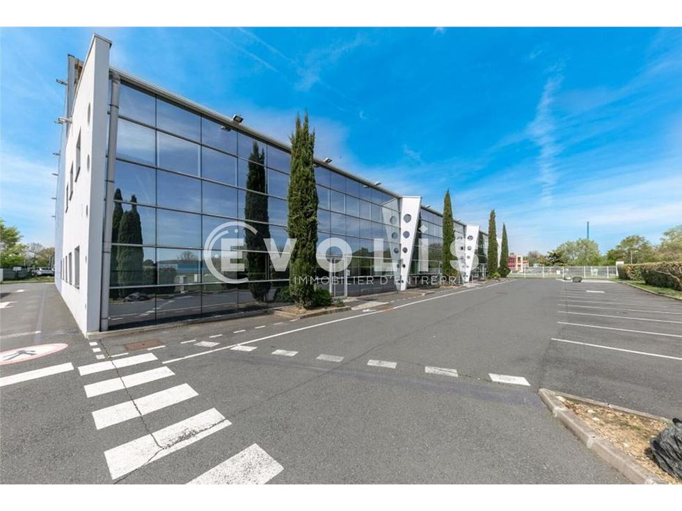 EVOLIS vous propose à la vente ou à la location,