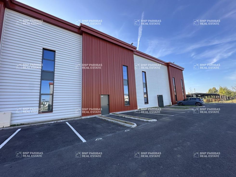 Location PME-PMI 257 m² non divisibles 77700 Bailly-romainvilliers