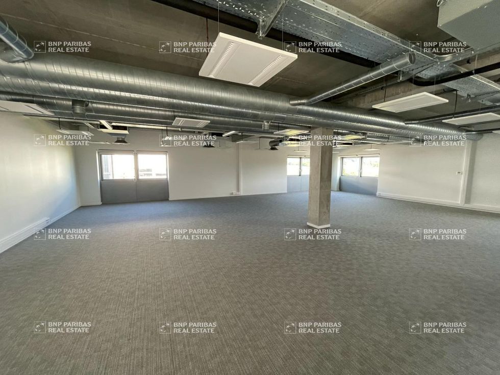 Location Activité 608.01 m² divisibles 73290 La motte-servolex