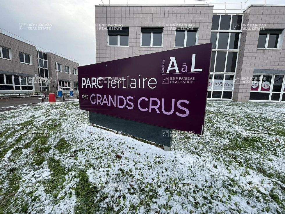 Location Bureaux 188 m² non divisibles 21300 Chenôve