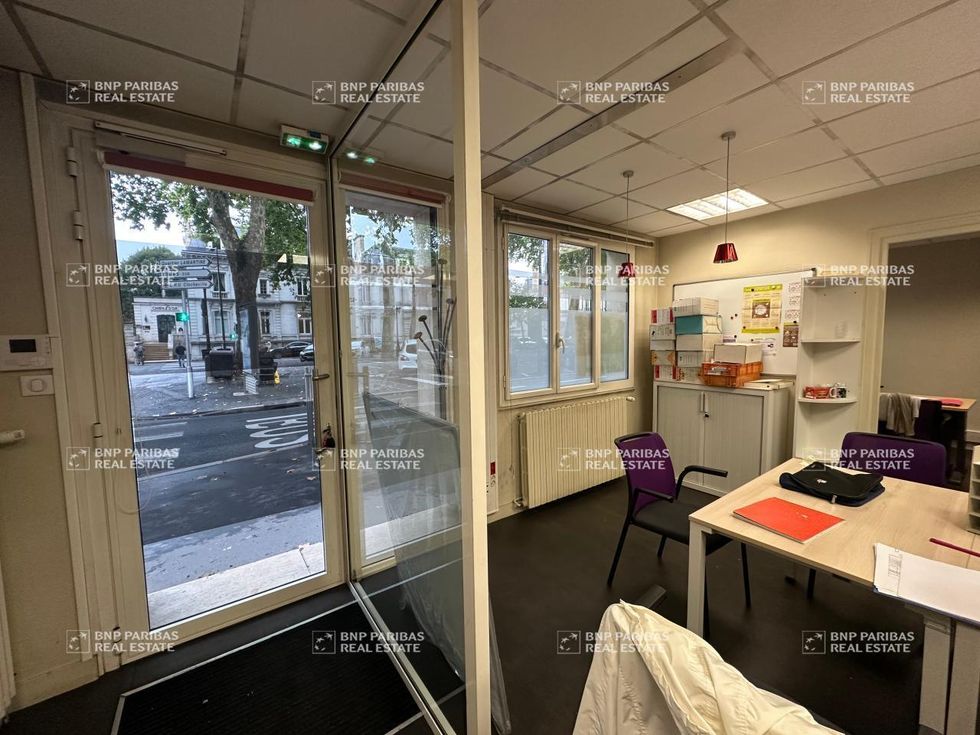 Location Bureaux 100 m² non divisibles 37000 Tours