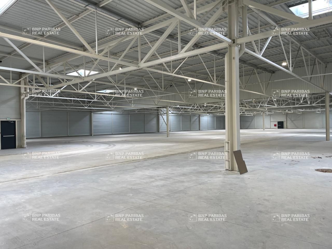 4827 m² pour ce activité en location à Le blanc-mesnil