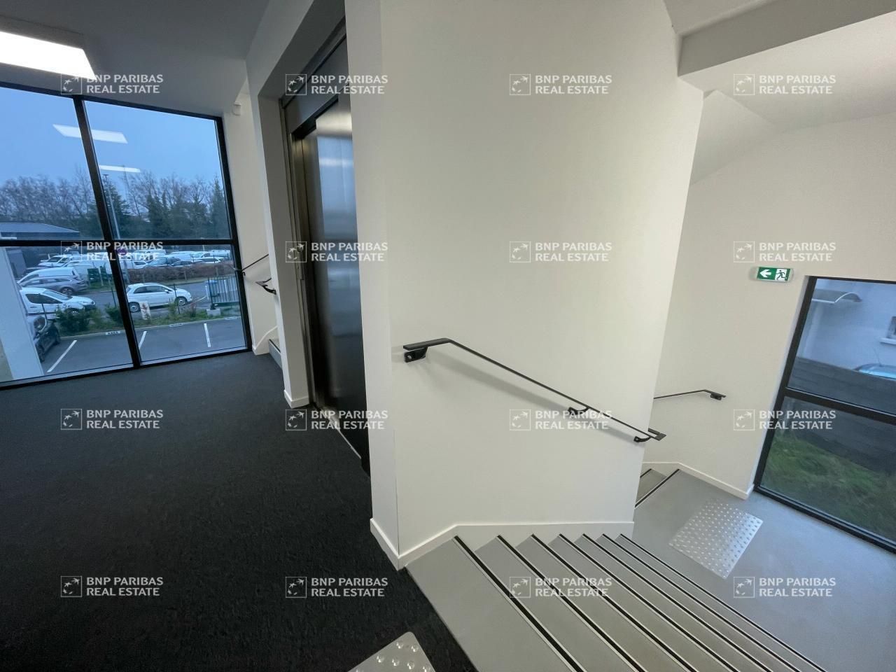 387 m² pour ce bureaux en location à La chapelle-sur-erdre