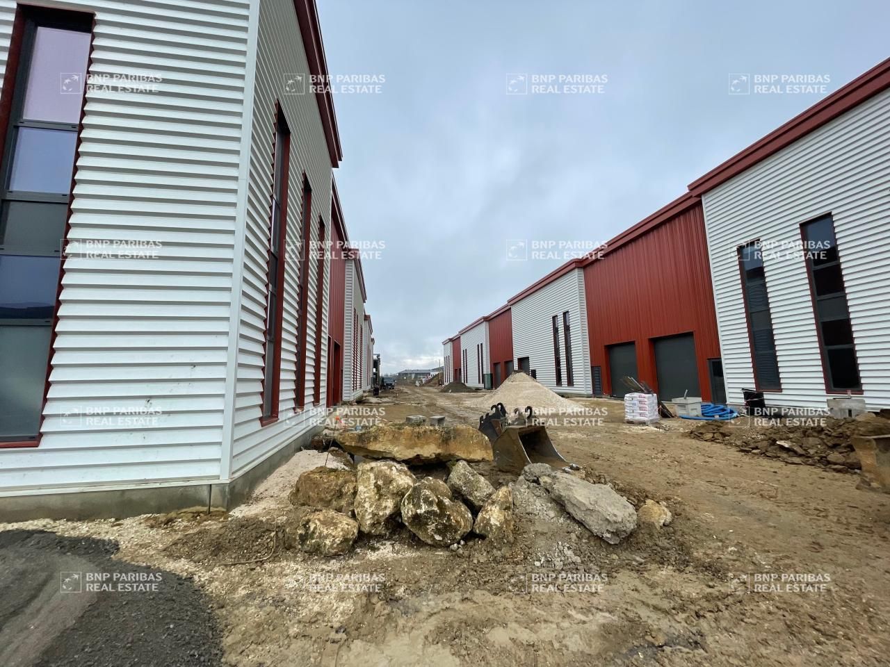 946.97 m² pour ce activité en vente à Serris