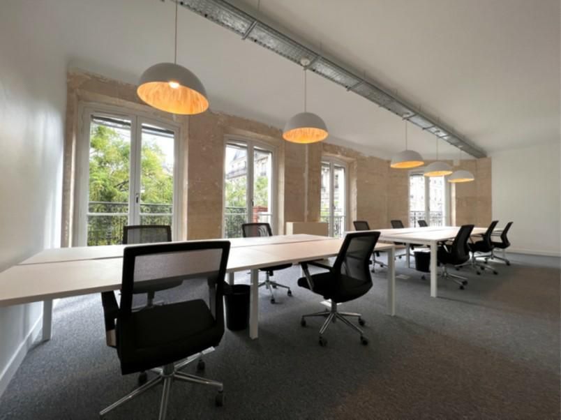 90 m² pour ce bureaux en location à Paris