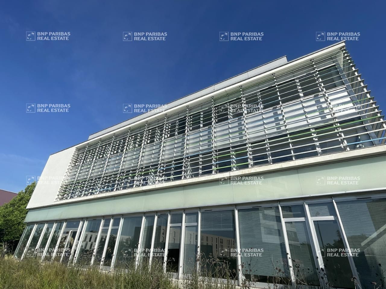 2163 m² pour ce bureaux en location à Cesson-sévigné