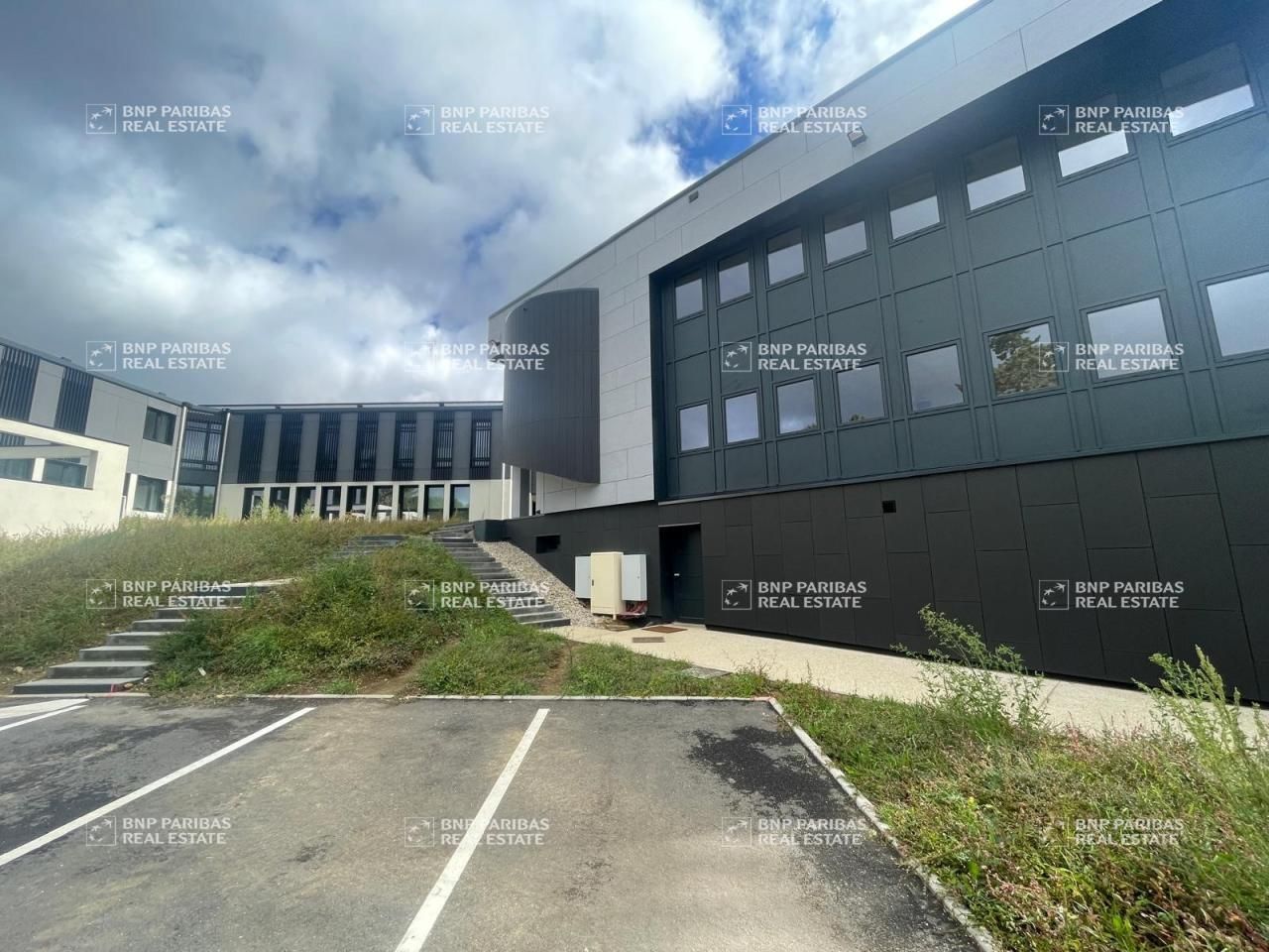 Location Bureaux 779.5 m² divisibles 54500 Vandoeuvre-lès-nancy