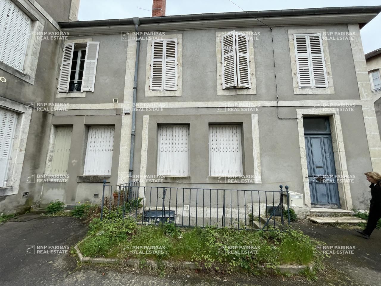 633 m² pour ce bureaux en vente à Toul