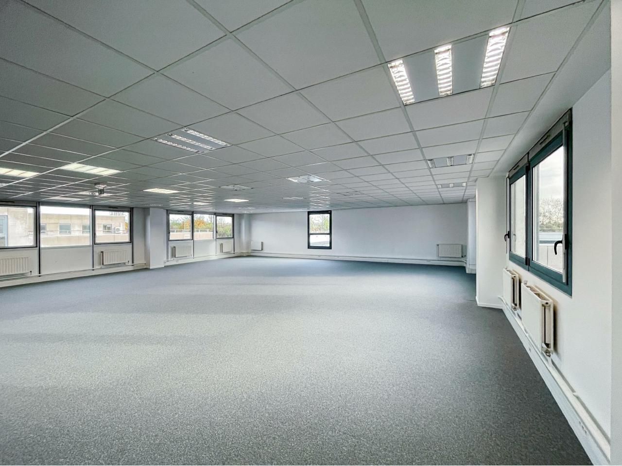 Location Bureaux 299.1 m² non divisibles 94120 Fontenay sous bois