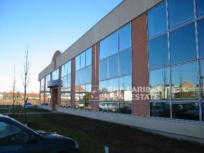 770 m² pour ce bureaux en location à Guyancourt