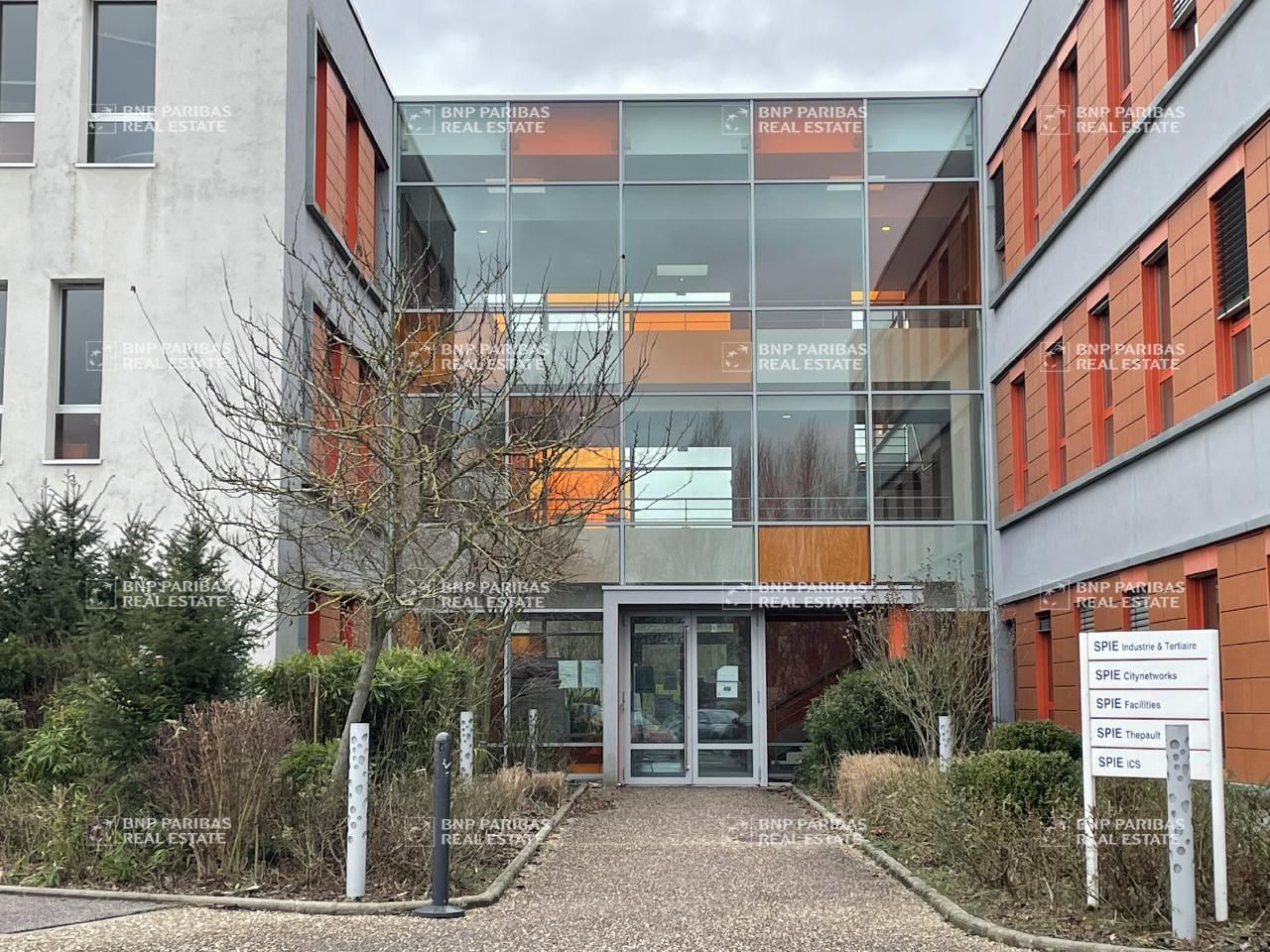 1308 m² pour ce bureaux en location à Metz