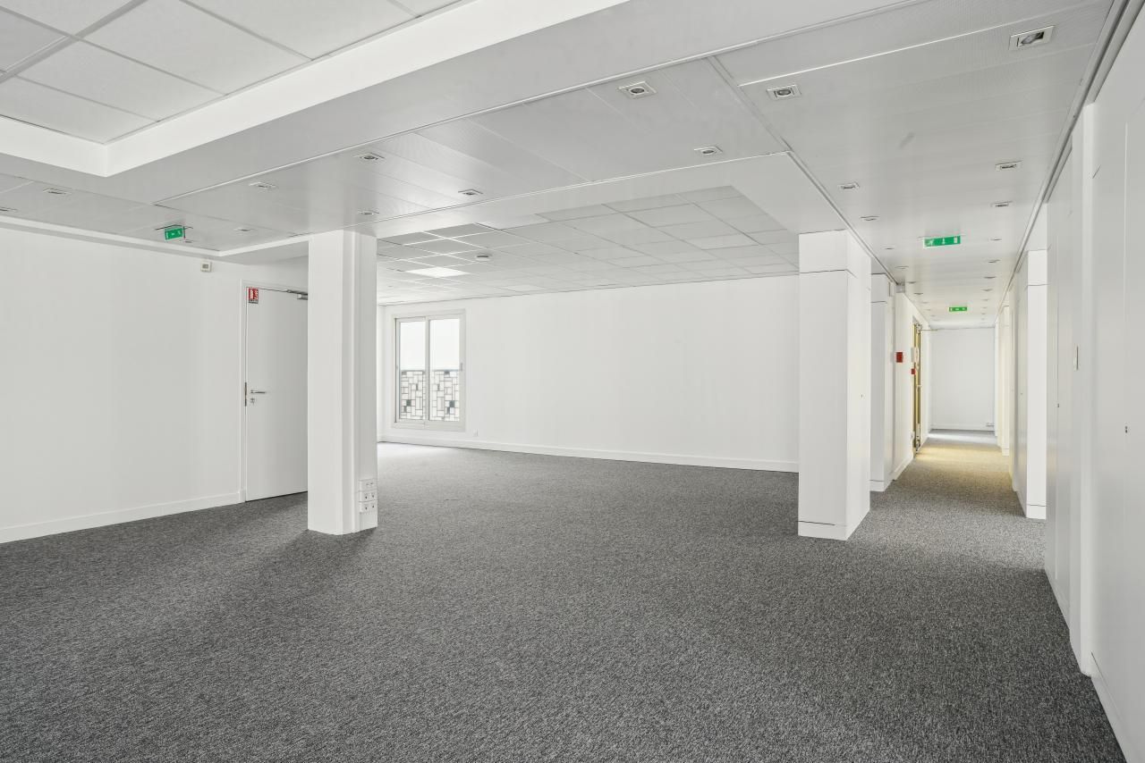 304.89 m² pour ce bureaux en location à Paris