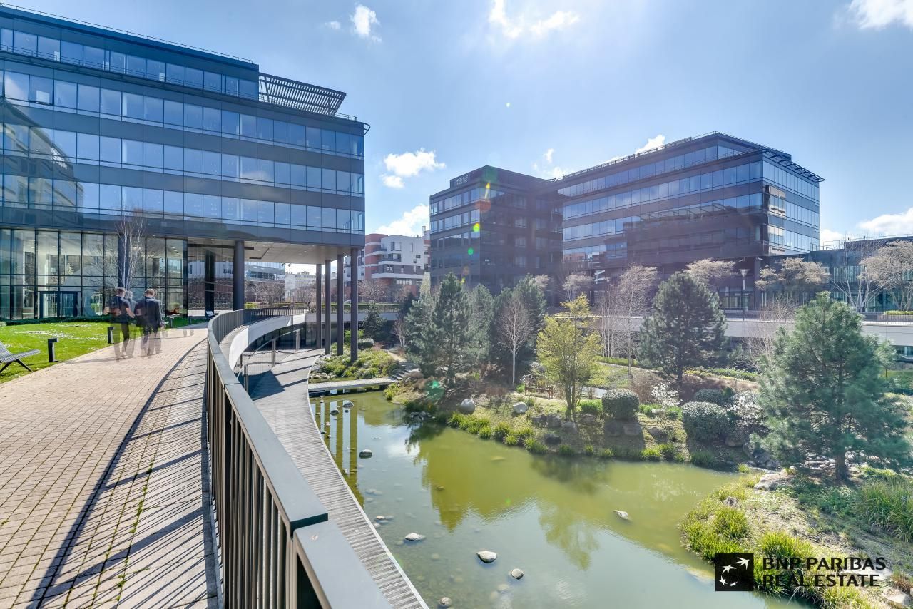 Location Bureaux 27023.9 m² divisibles 92270 Bois-colombes