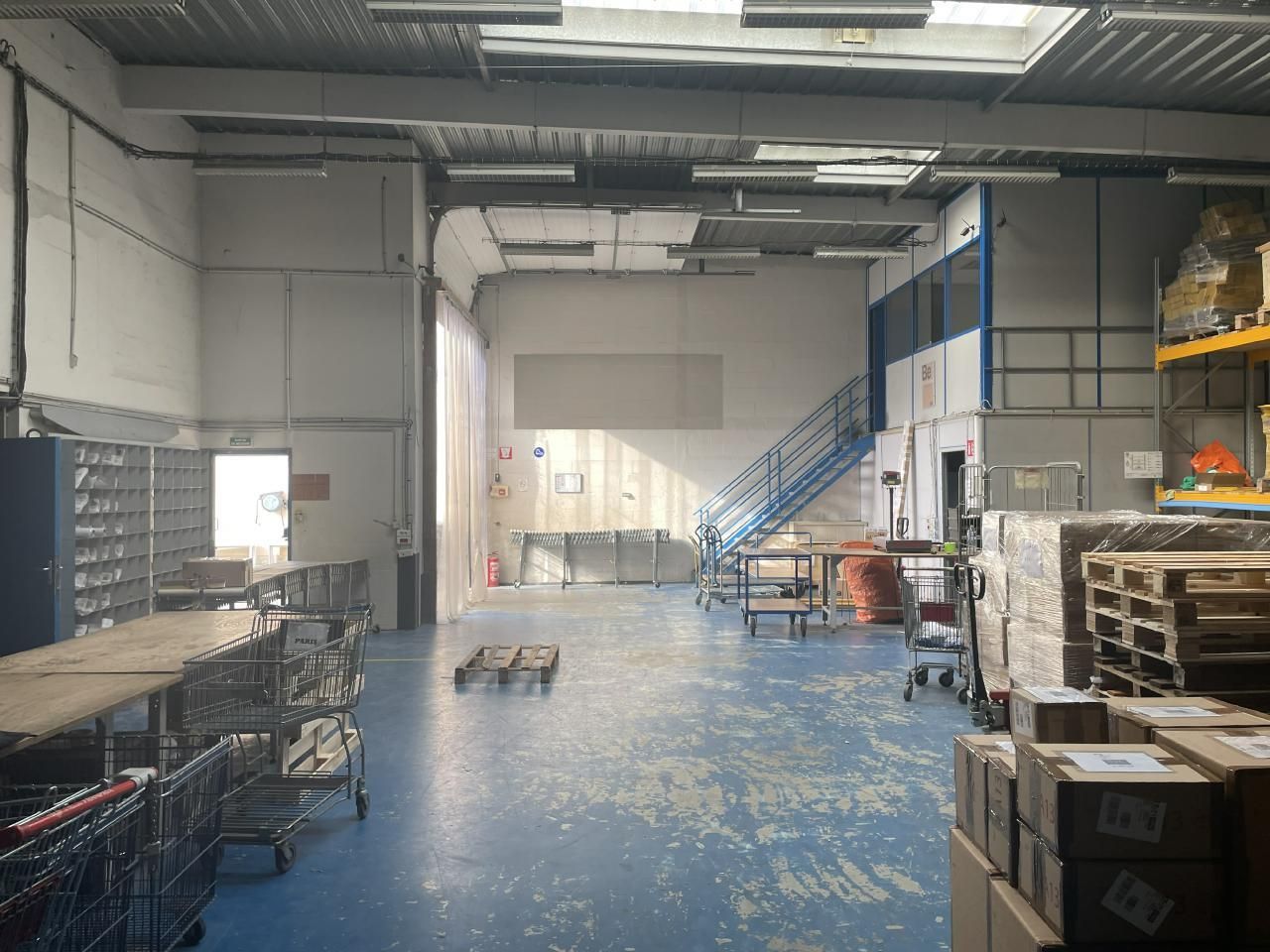 Location PME-PMI 722.3 m² divisibles 93400 Saint-ouen-sur-seine