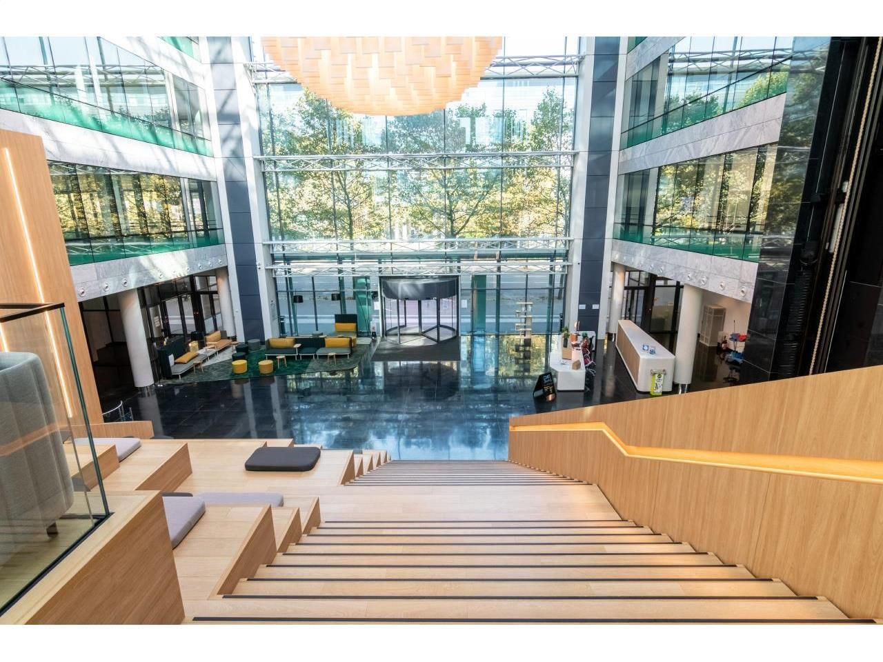 Location Bureaux 15986 m² divisibles 93210 Saint-denis