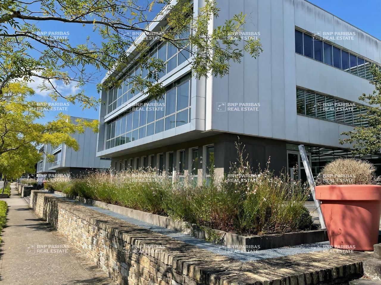 Location Bureaux 8171 m² divisibles 44800 Saint-herblain