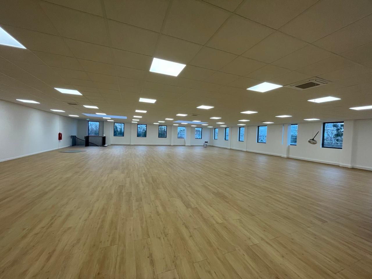 1296 m² pour ce pme-pmi en vente à Gennevilliers