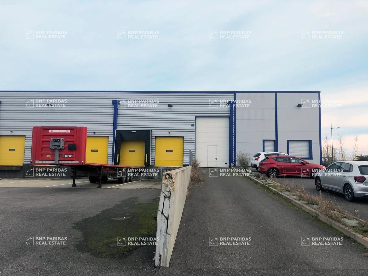 1000 m² pour cetentrepôts classe a en location à Castelnau-d'estrétefonds