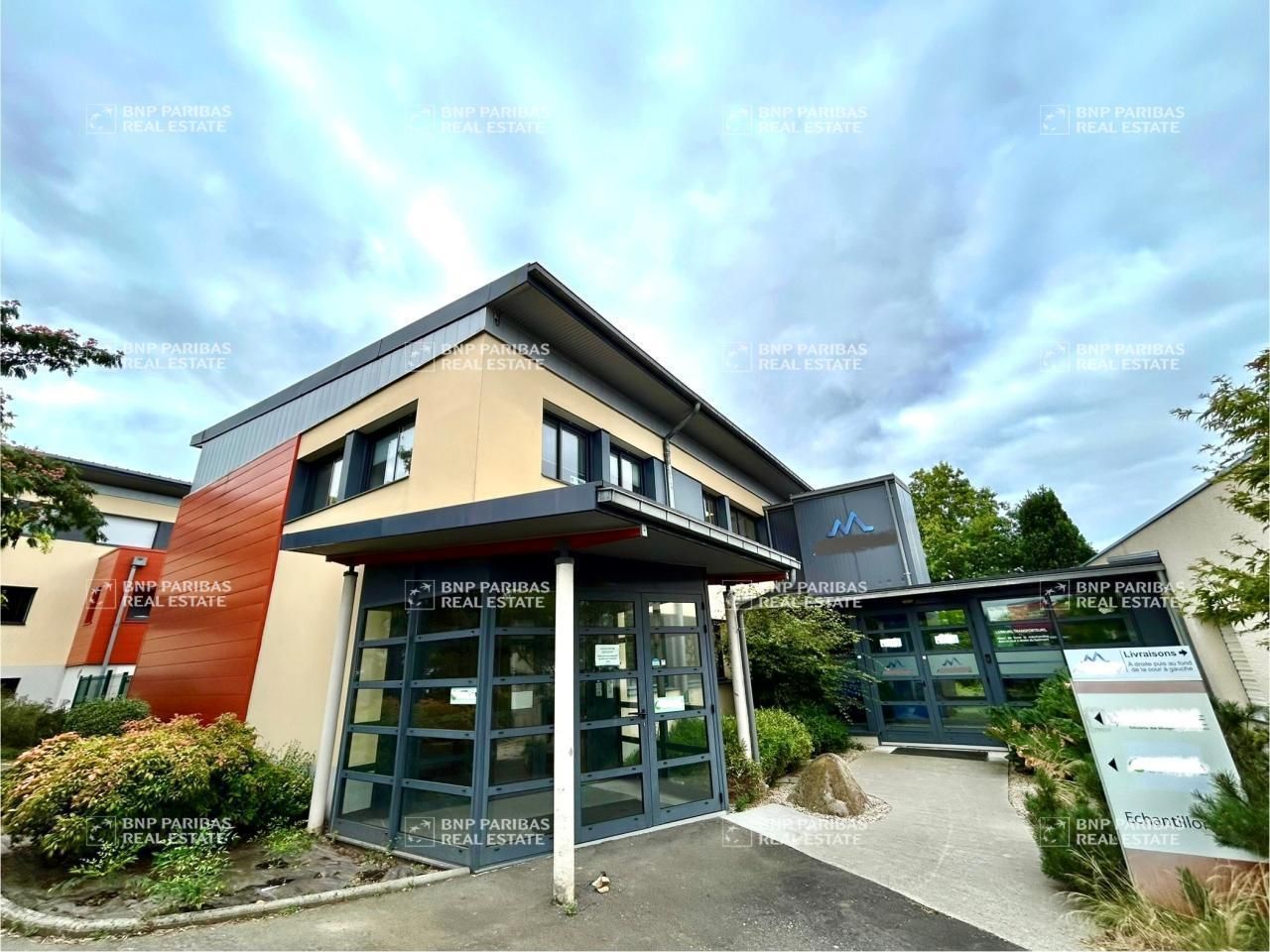 Location Bureaux 650 m² non divisibles 35830 Betton