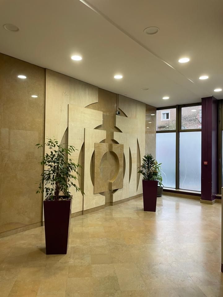 331 m² pour ce bureaux en location à Montreuil