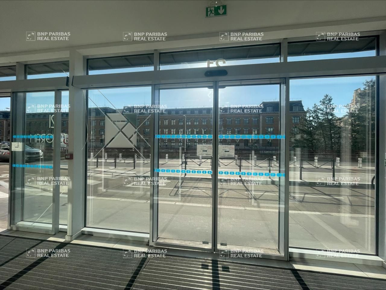 933 m² pour ce bureaux en location à Lyon