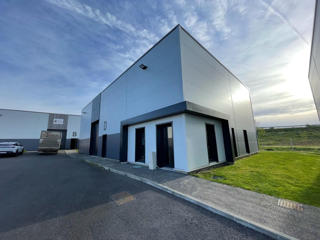 Location Activité 310 m² non divisibles 27310 Honguemare-guenouville