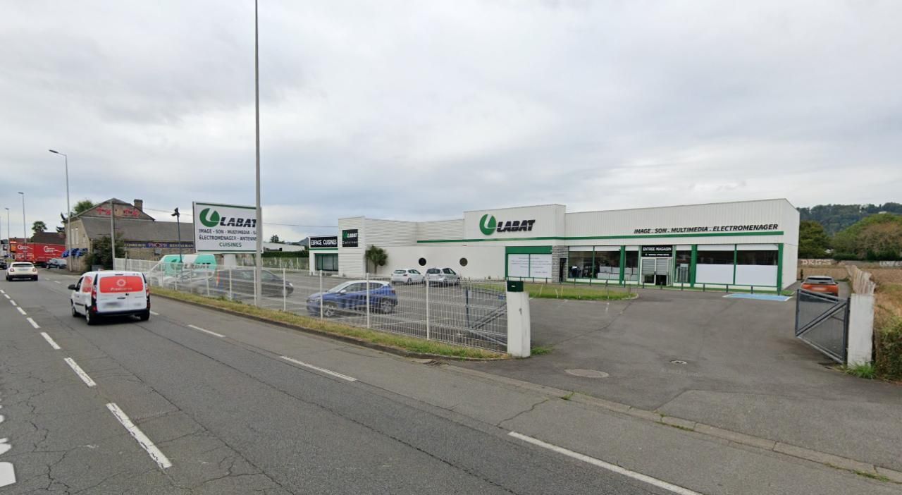 Vente Local commercial 1000 m² non divisibles 64140 Lons