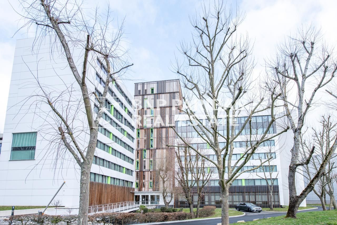 Location Bureaux 5463.7 m² divisibles 78280 Guyancourt