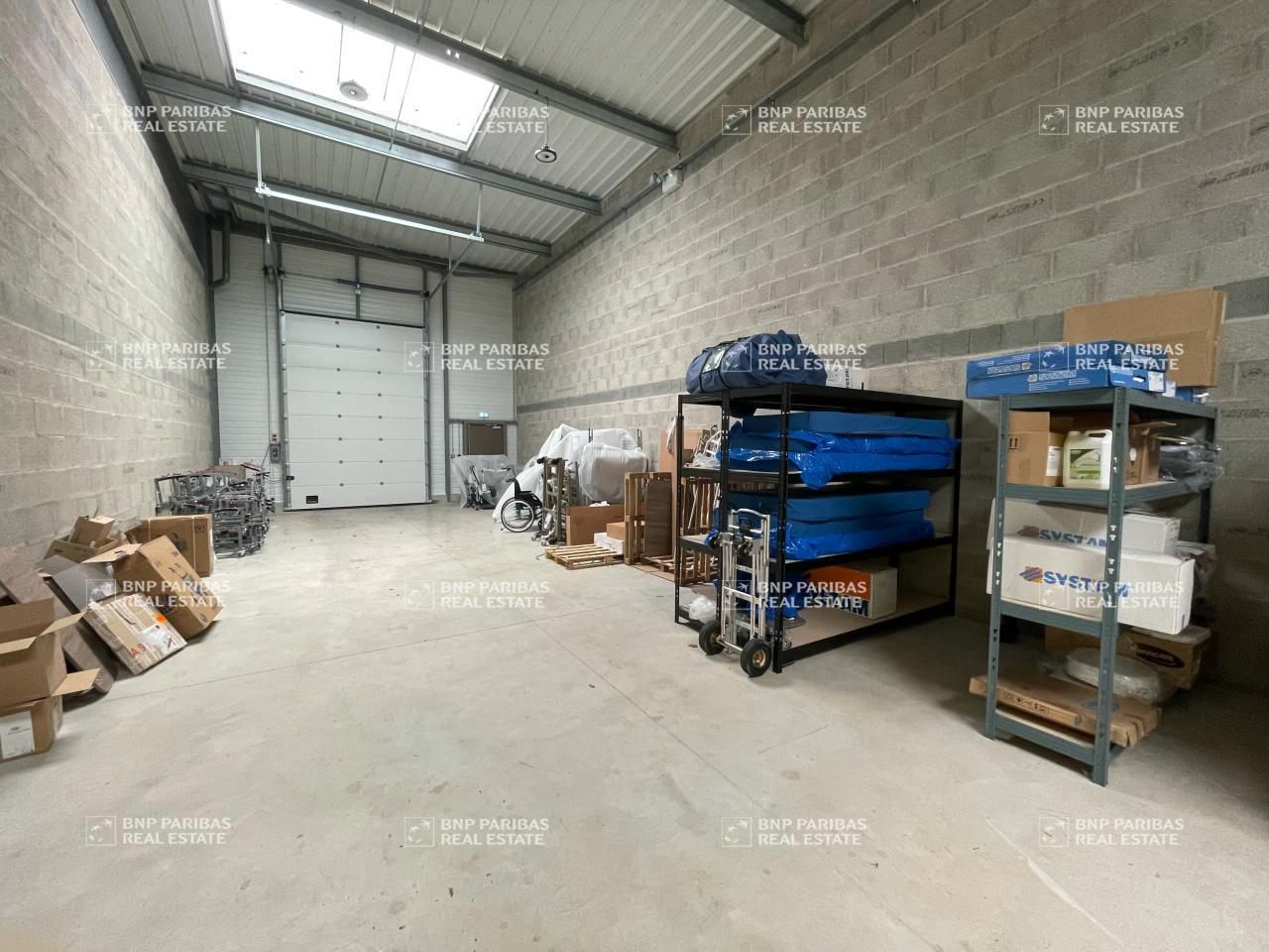 200 m² pour ce activité en location à La meziere