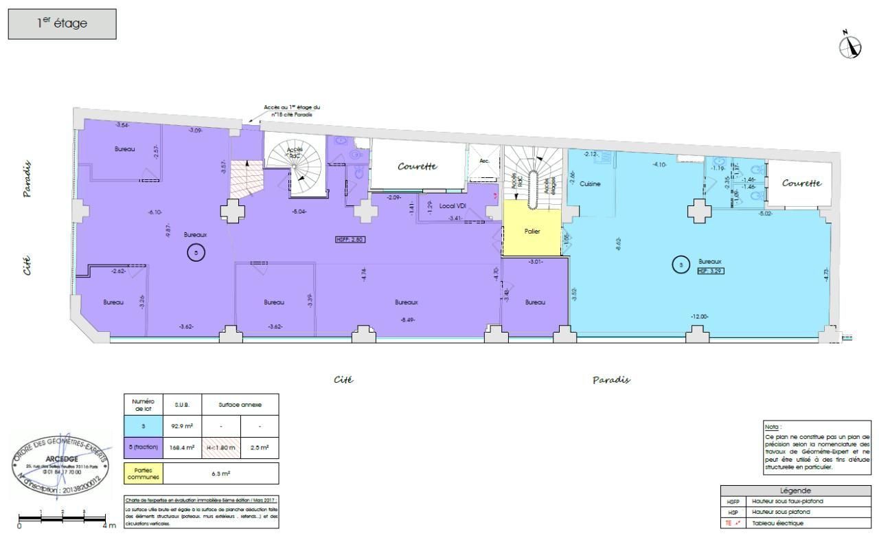 896.1 m² pour ce bureaux en location à Paris
