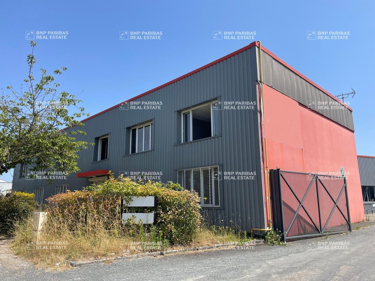 Location Activité 3556.5 m² non divisibles 45140 Ingre