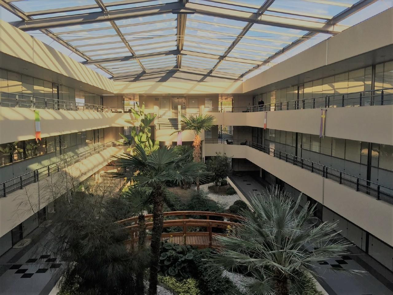 1462 m² pour ce bureaux en location à Sophia antipolis