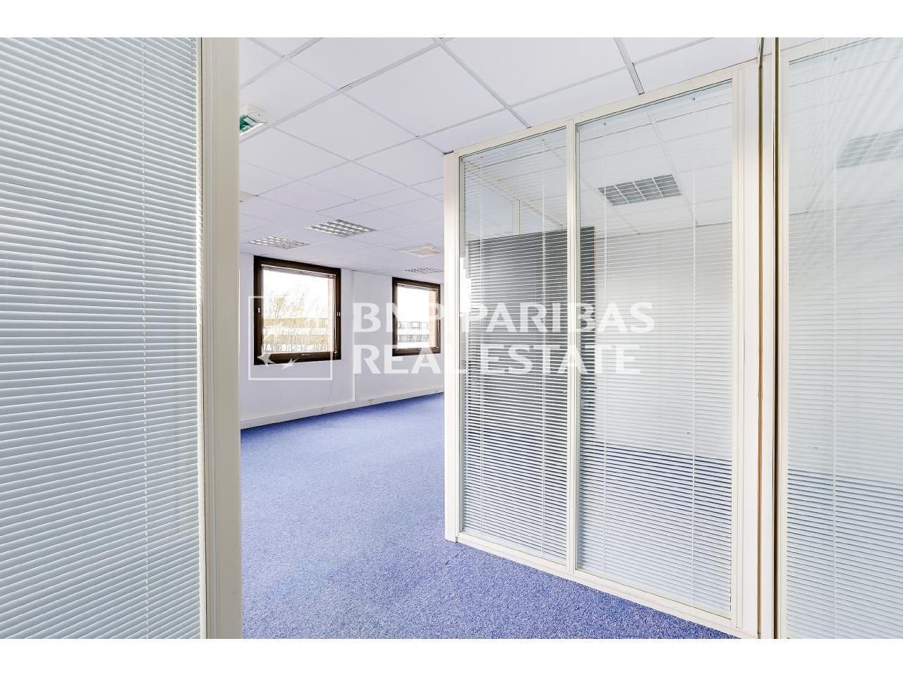 Location Bureaux 222 m² non divisibles 78180 Montigny le bretonneux