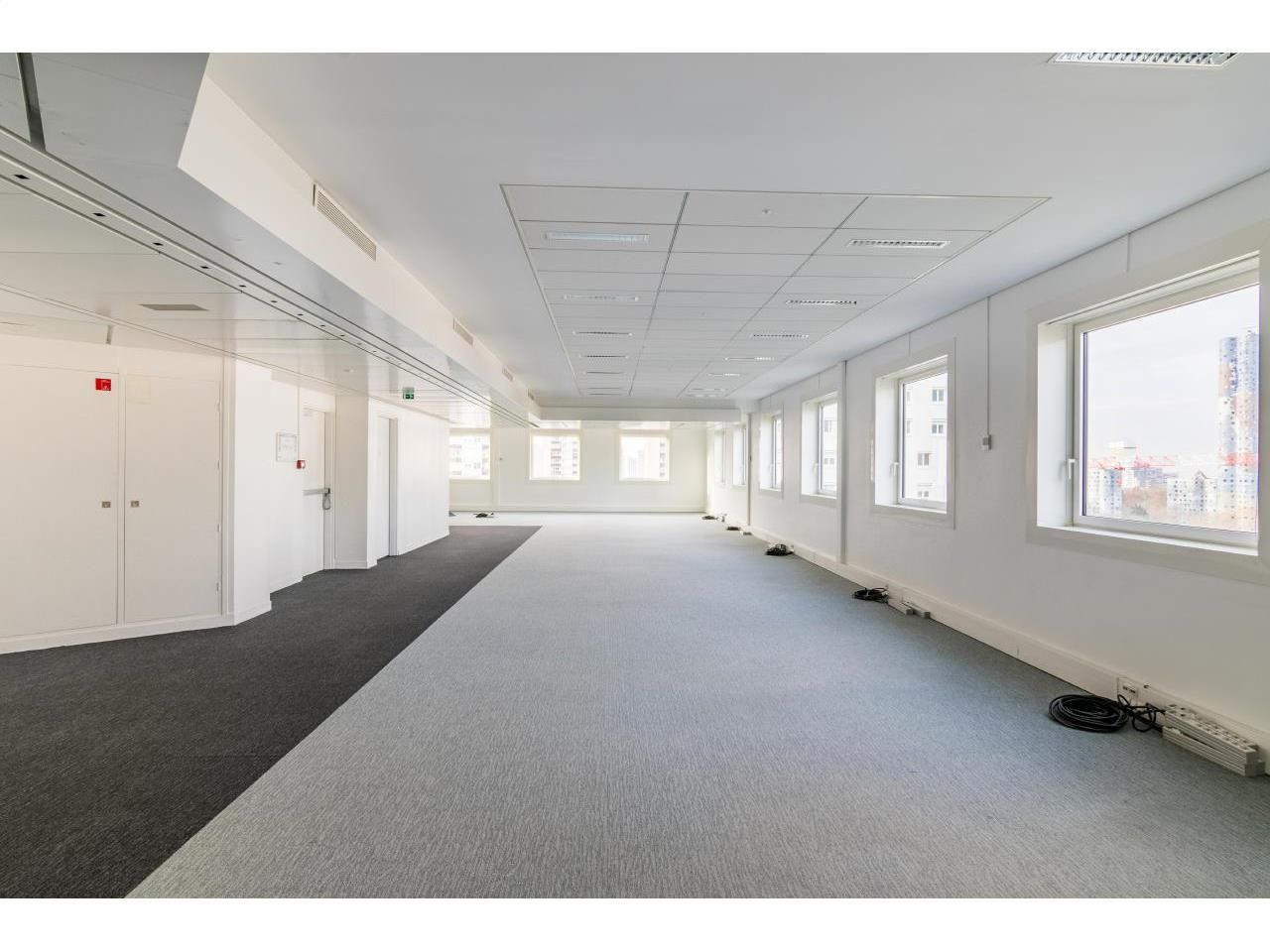 4304.55 m² pour ce bureaux en location à Puteaux