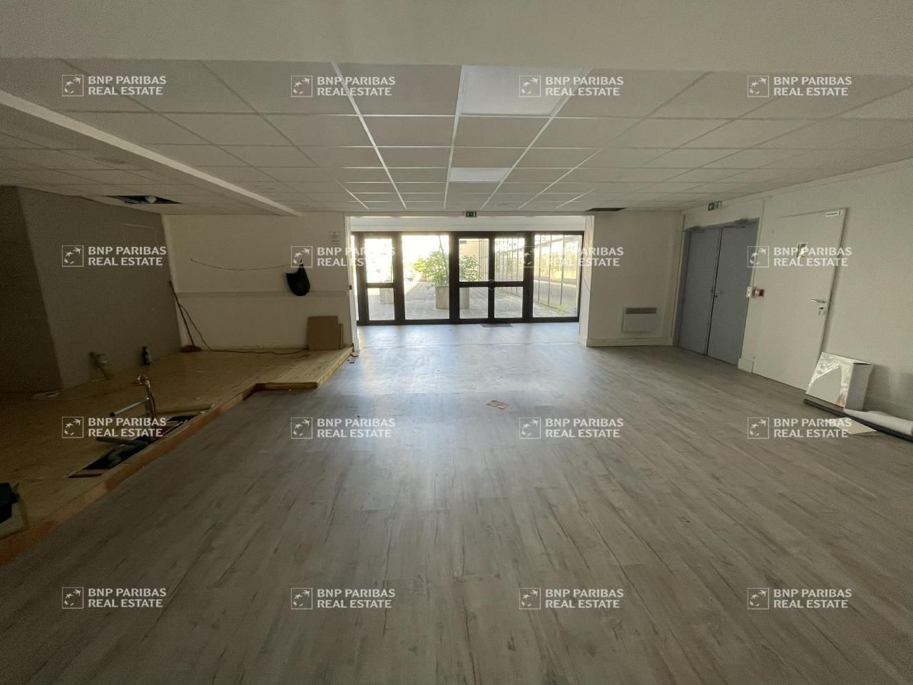 Location Bureaux 3070 m² divisibles 77185 Lognes