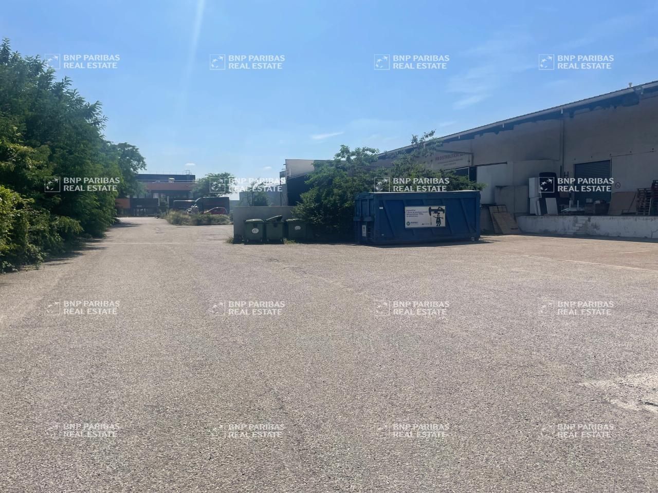 2380 m² pour ce activité en vente à Corbas