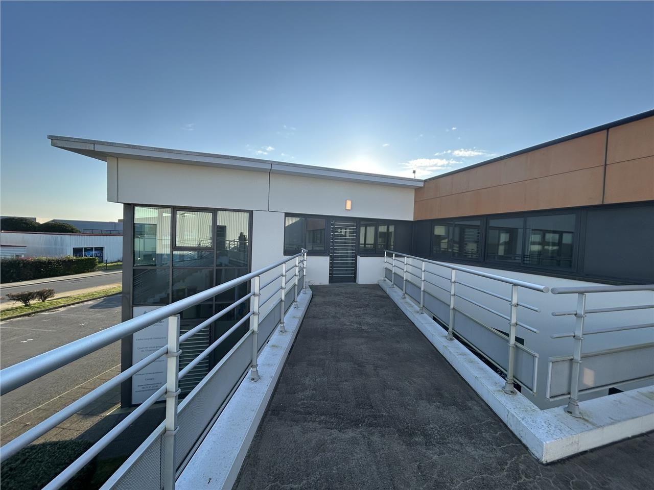 Au sein d'un immeuble tertiaire dans la zone  de 