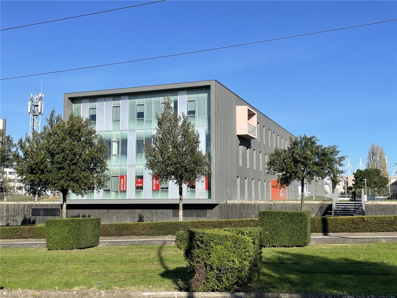 Emplacement idéal !  Au sein d'un parc composé de