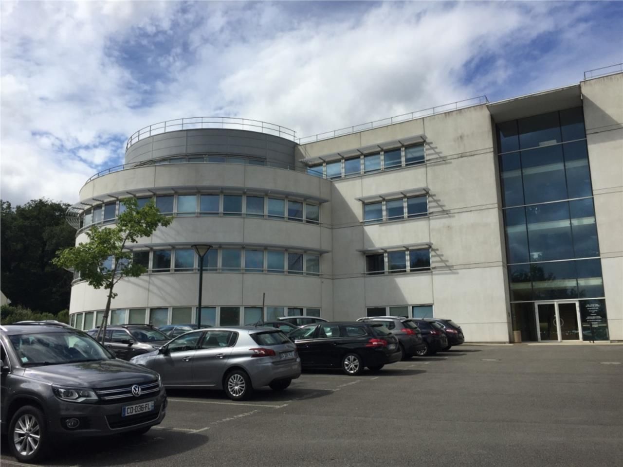 Au sein du Parc Tertiaire de la Fleuriaye, à prox