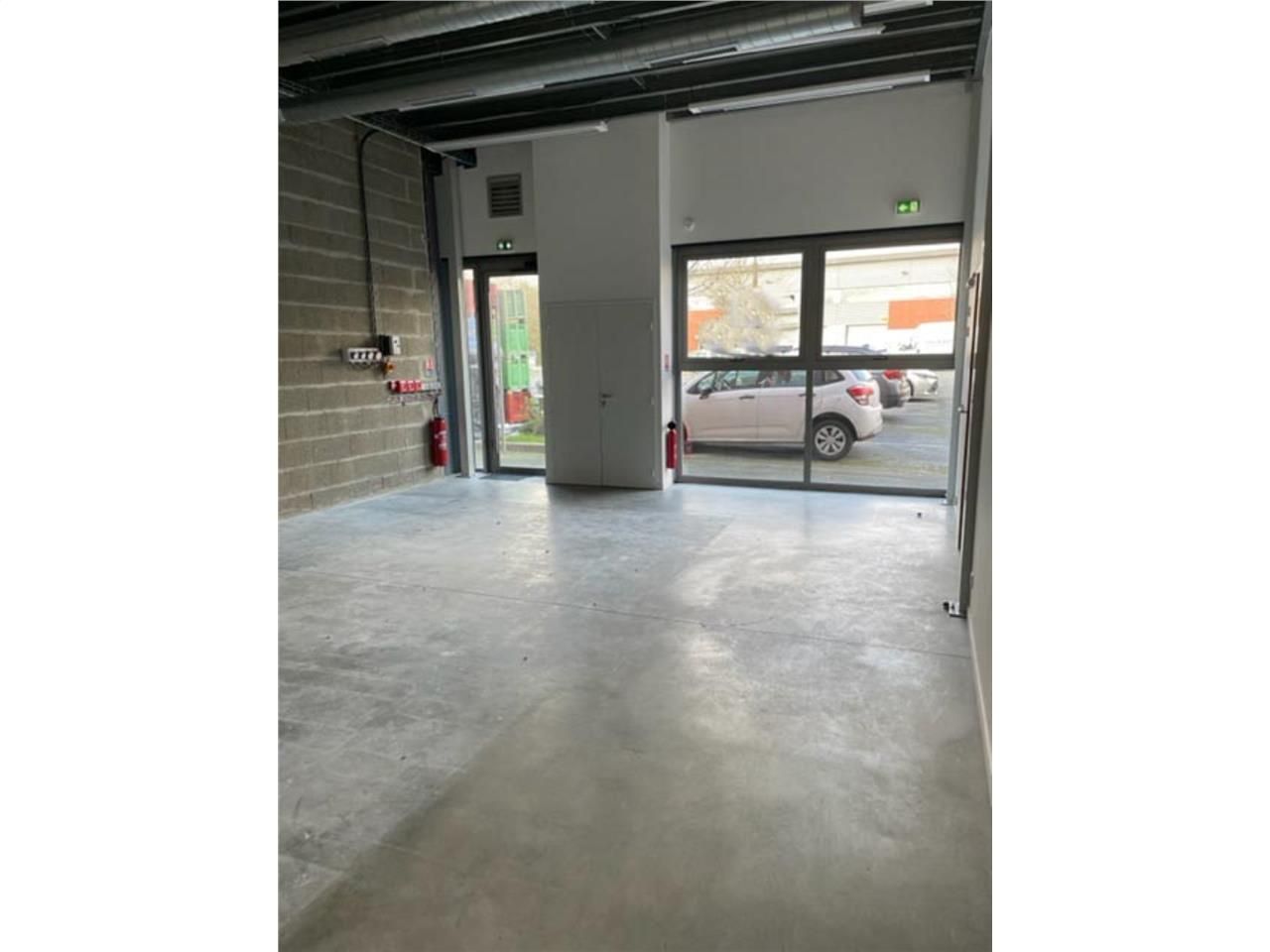 Nous vous proposons un espace de 352 m² non divis