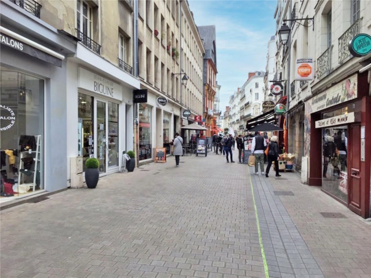 Arthur Loyd Nantes vous propose un local commerci