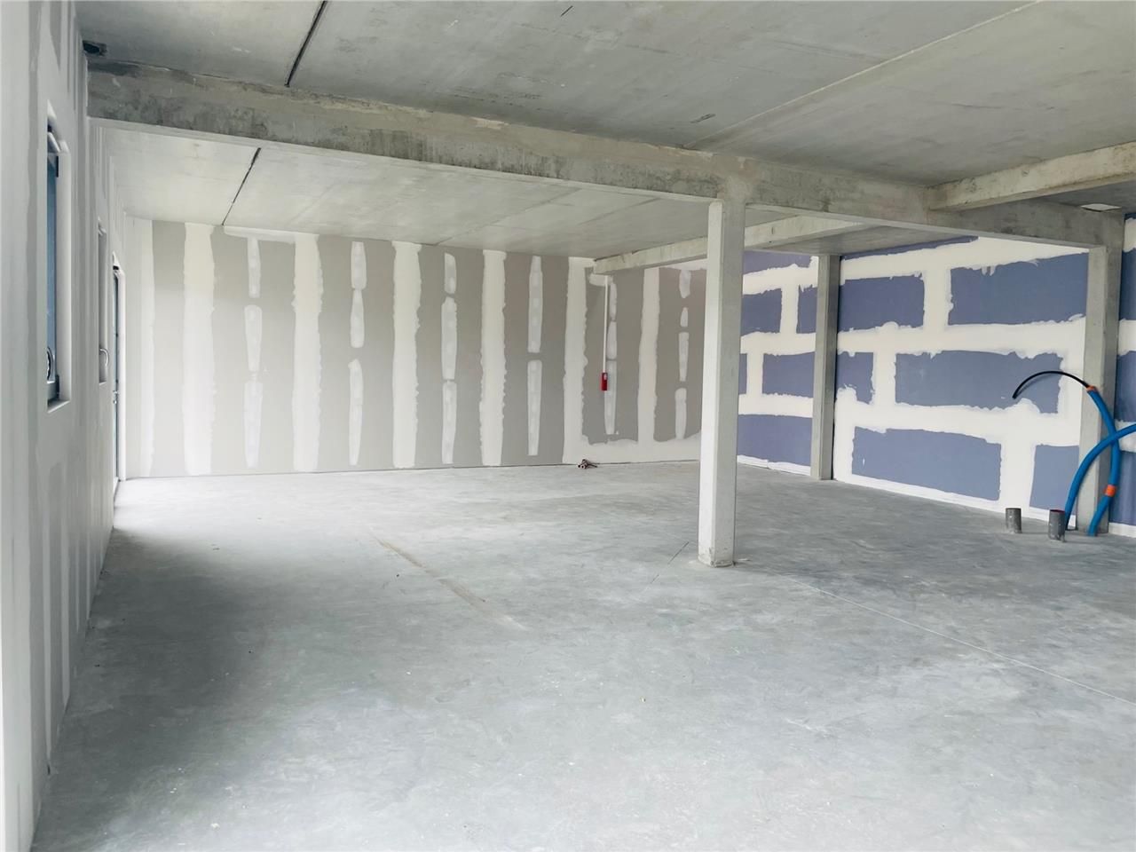 Dans un ensemble immobilier à Guérande, Arthur Lo