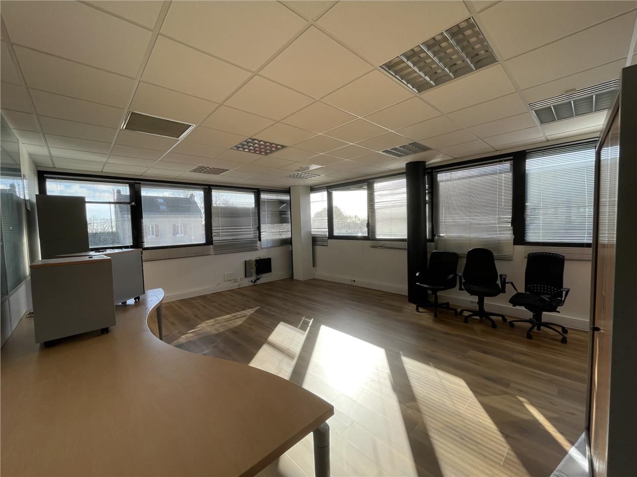 Nous vous proposons à la location des bureaux sit