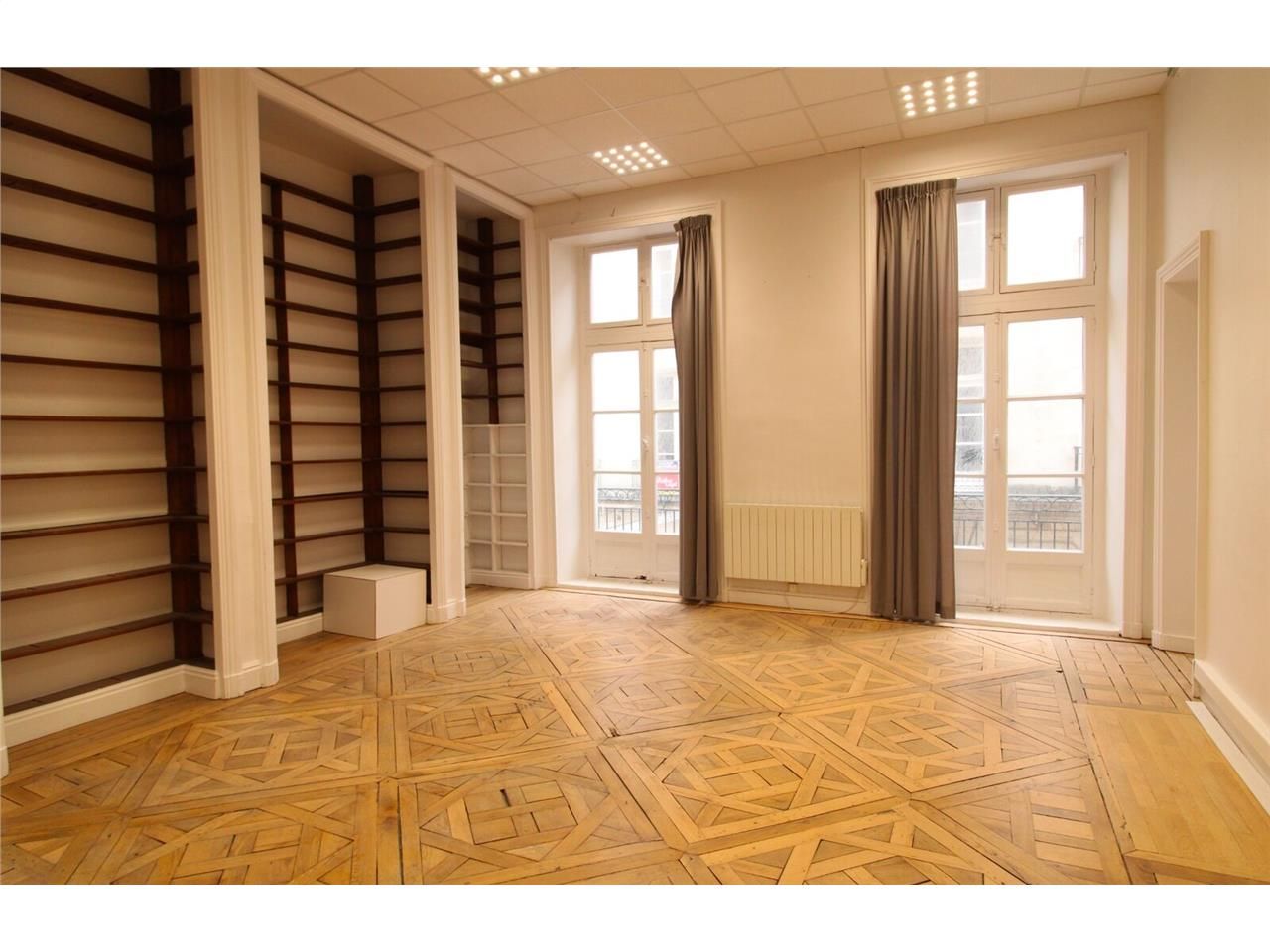 Découvrez une opportunité unique au coeur du cent