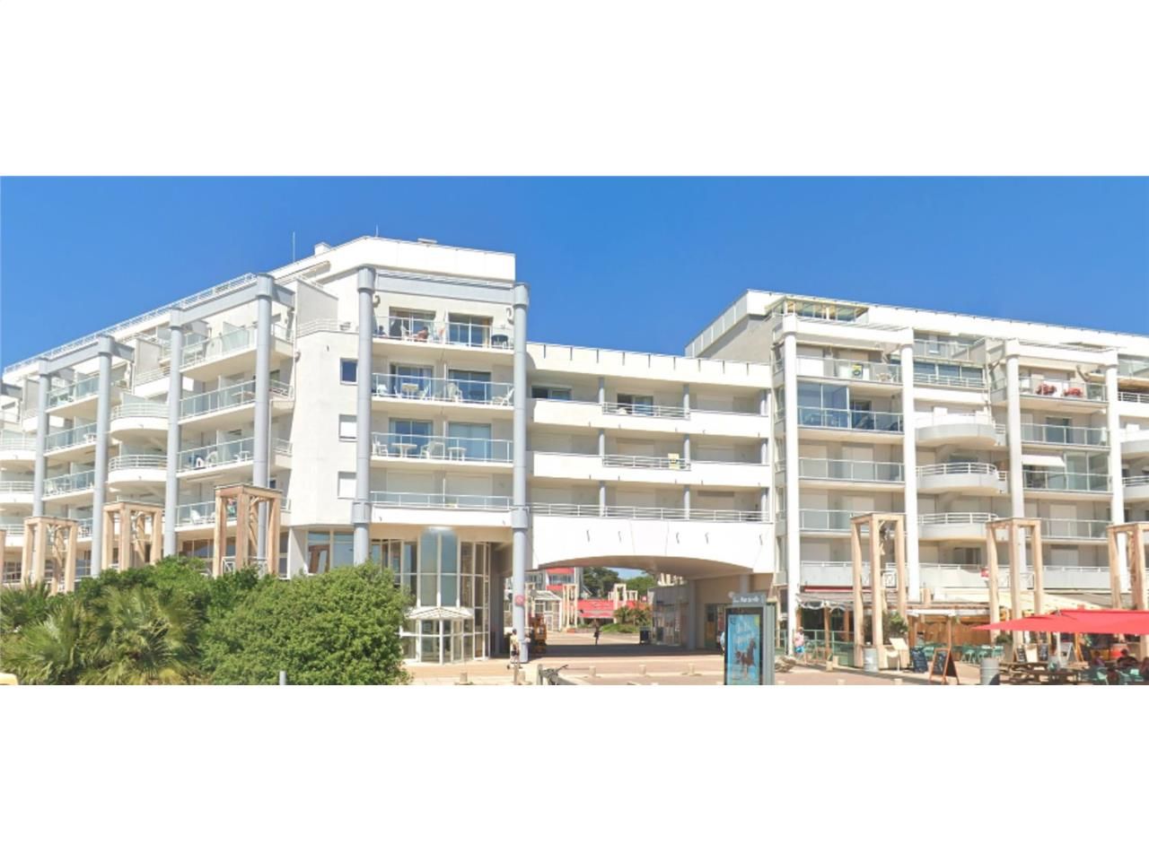 *****Rare sur le marché.***** Situé au RDC d'un